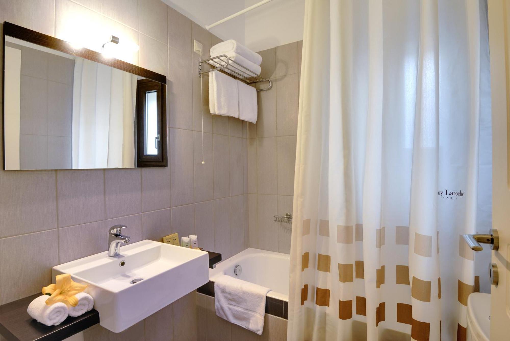 Byzantinon Hotel 3*